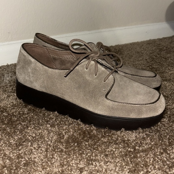 Aerosoles Fly High Beige Suede Shoe - Picture 2 of 4